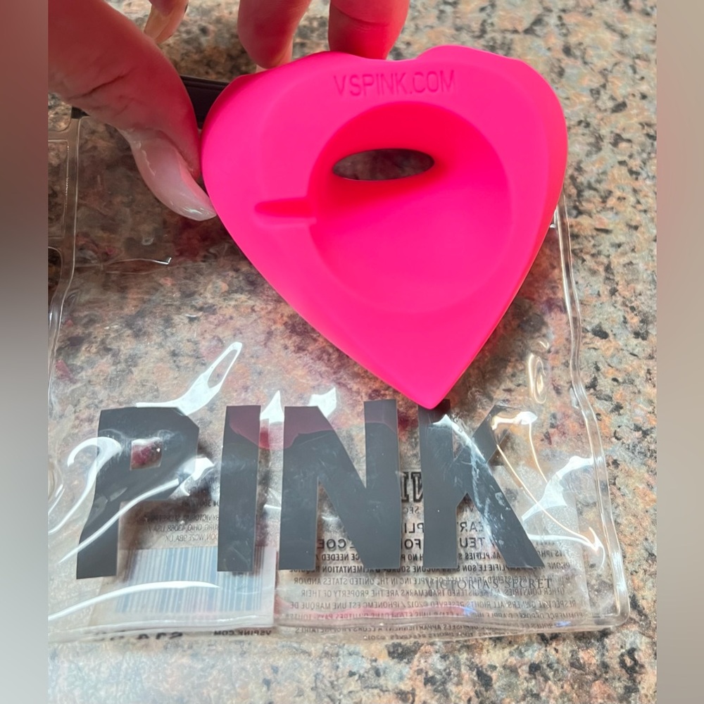 PINK Victoria Secret Heart Amplifier - Picture 2 of 5